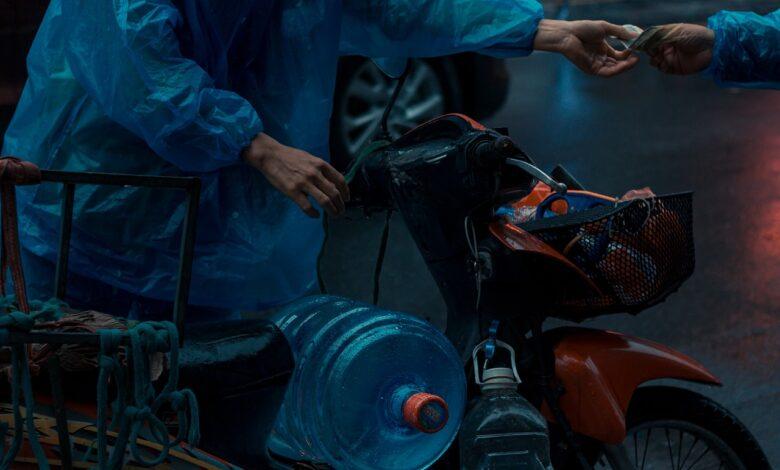 scooter, delivery man, payment, vietnam, hanoi, life, man, motorbike, water container, market, outdoors, urban, city, scooter, scooter, delivery man, delivery man, delivery man, delivery man, delivery man, payment, payment, payment, payment, life, life, market, market, market, market